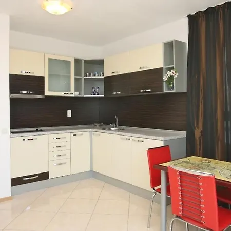 Sofia In Sunny Apartamento *